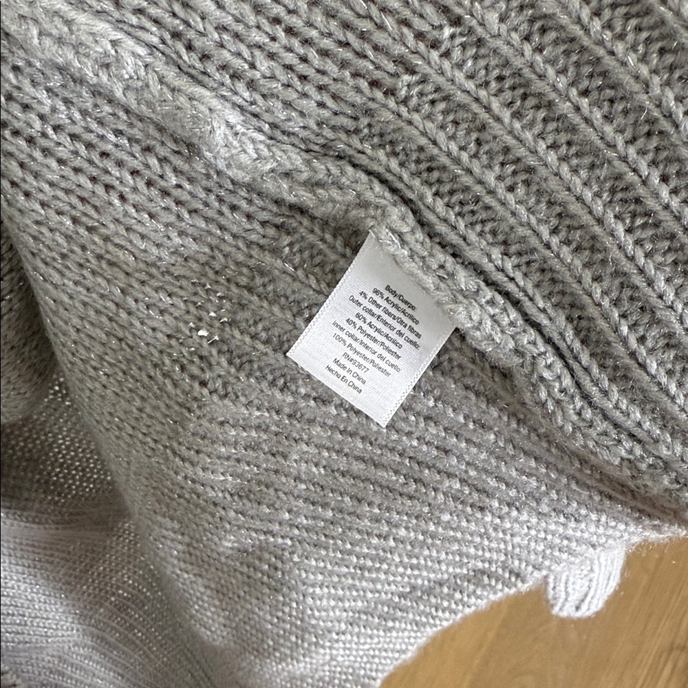 a.n.a Gray Knit Cardigan Sweater with Removable Faux Fur Trim Size 2X - Picture 4 of 7